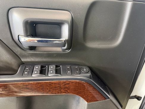 Used 2018 GMC Sierra 1500 SLE w/ SLE Value Package AWD/4WD image 23