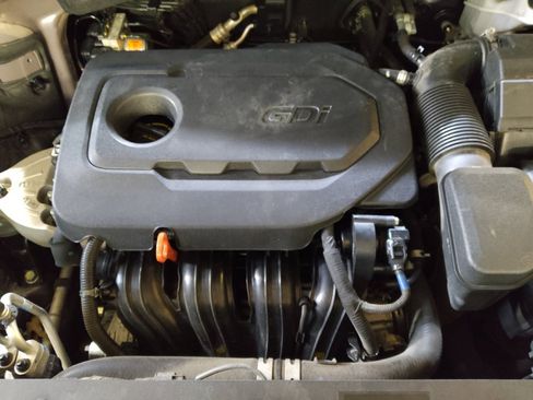 Used 2020 Hyundai Santa Fe Limited FWD image 30