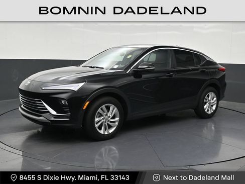 Used 2025 Buick Envista Preferred FWD image 1