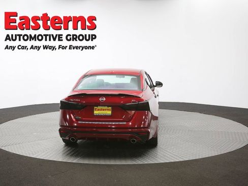 Used 2023 Nissan Altima 2.5 SL FWD image 38
