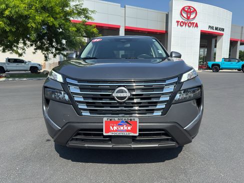 Used 2025 Nissan Rogue SV AWD/4WD image 6