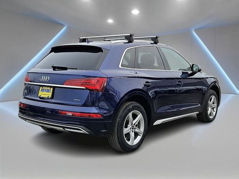 Used 2022 Audi Q5 2.0T Premium w/ Convenience Package image 4