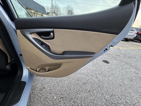 Used 2012 Hyundai Elantra GLS w/ Preferred Pkg 3 image 33