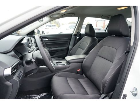 Used 2022 Nissan Altima 2.5 S image 12