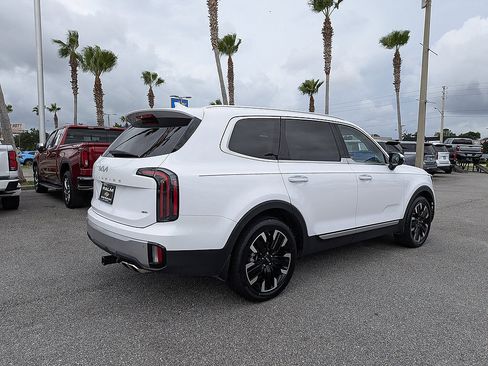 Used 2023 Kia Telluride SX AWD/4WD image 3