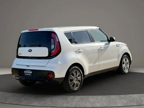 Used 2019 Kia Soul w/ Convenience Package FWD image 3