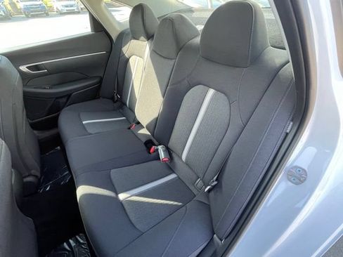 New 2025 Hyundai Sonata SE FWD image 23