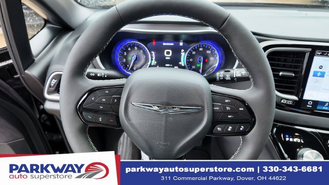 Used 2026 Chrysler Pacifica Select w/ S Appearance Package FWD image 31