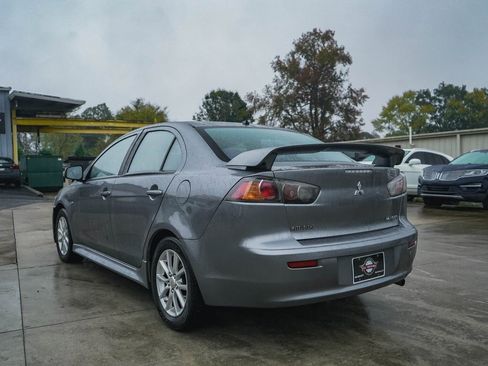 Used 2016 Mitsubishi Lancer ES image 4