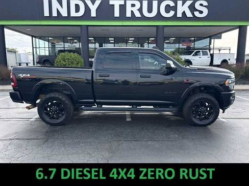 Used 2019 RAM 2500 Laramie w/ Black Appearance Package AWD/4WD image 1