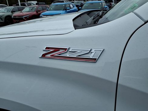 New 2026 Chevrolet Silverado 1500 LT w/ Z71 Off-Road Package image 6