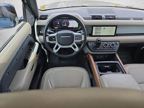 Used 2020 Land Rover Defender 110 HSE AWD/4WD image 16