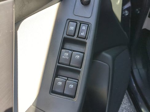 Used 2015 Subaru Forester 2.5i Premium AWD/4WD image 15