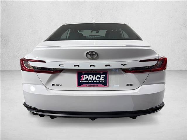 Used 2025 Toyota Camry SE w/ Multimedia Upgrade Package FWD image 5