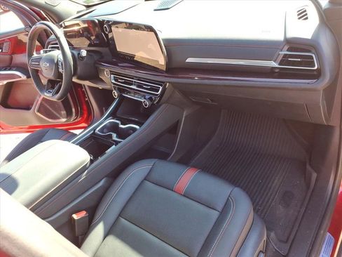 Certified 2024 Chevrolet Traverse RS w/ LPO, Floor Liner Package image 16