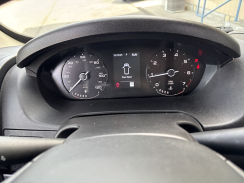 Used 2025 RAM ProMaster 2500 w/ Convenience Group FWD image 22