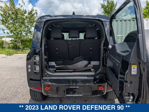 Used 2023 Land Rover Defender 90 X AWD/4WD image 14