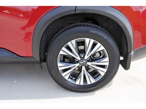 Used 2023 Nissan Rogue SV FWD image 30