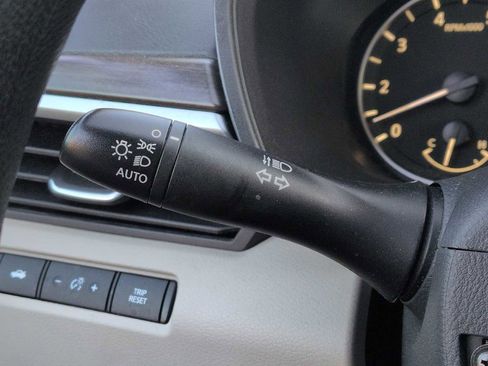 Used 2025 Nissan Altima 2.5 SV FWD image 24