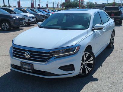 Used 2022 Volkswagen Passat 2.0T SE