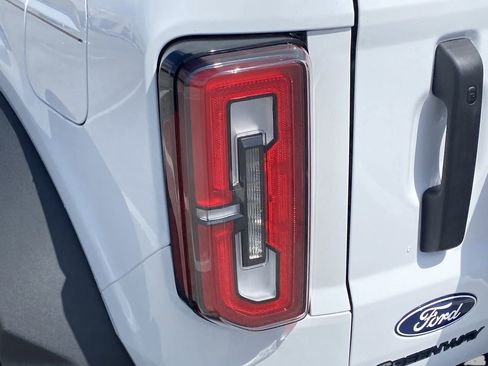 New 2026 Ford Bronco Badlands AWD/4WD image 8