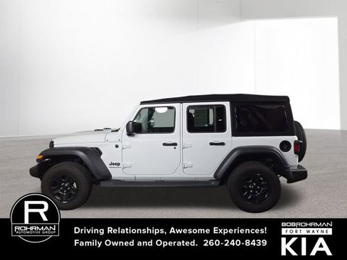 Used 2024 Jeep Wrangler Sport image 10