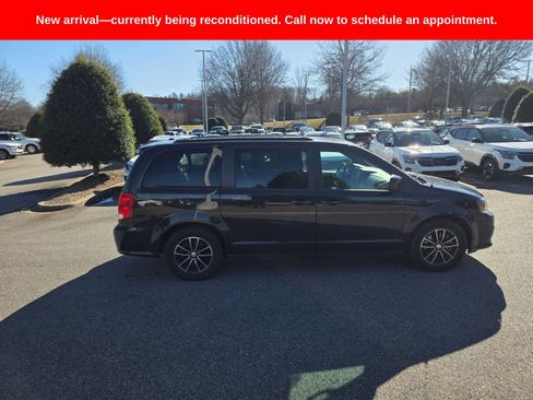 Used 2019 Dodge Grand Caravan GT image 6