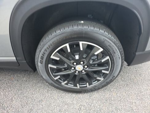 New 2026 Chevrolet Traverse LT w/ Enhanced Driving Package image 7