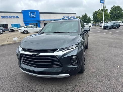 Used 2019 Chevrolet Blazer LT w/ Sun and Wheels Package FWD image 2