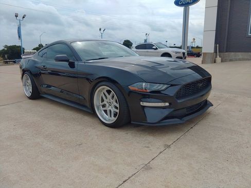 Used 2020 Ford Mustang Premium w/ Equipment Group 201A RWD image 1