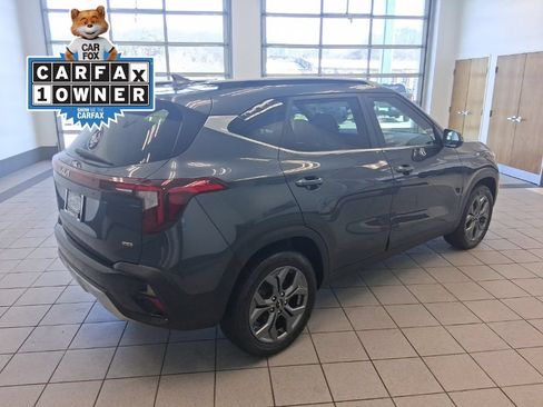 Used 2024 Kia Seltos S AWD/4WD image 19