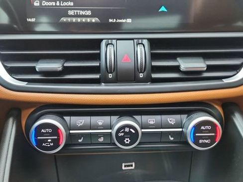 Used 2017 Alfa Romeo Giulia Ti w/ TI 19" Sport Package image 50