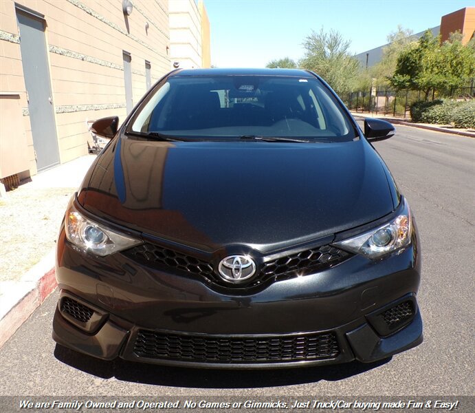 Used 2017 Toyota Corolla iM w/ Carpet Mat Package FWD image 2