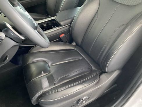 Used 2025 Hyundai Palisade Calligraphy AWD/4WD image 17