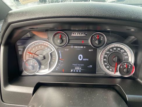 Used 2023 RAM 1500 Warlock AWD/4WD image 18