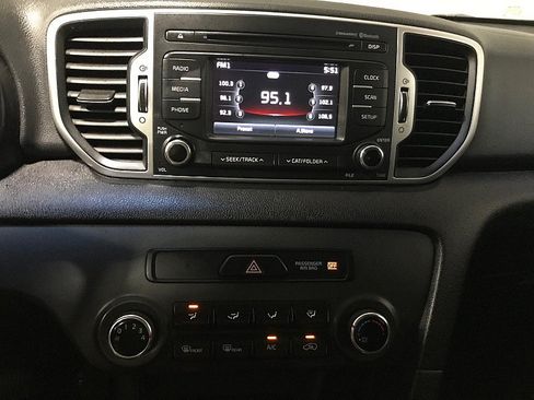 Used 2017 Kia Sportage LX FWD image 26