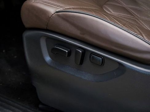 Used 2022 Nissan Armada Platinum w/ Captain's Chairs Package image 62