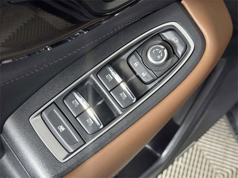 Used 2023 Subaru Outback Touring image 18