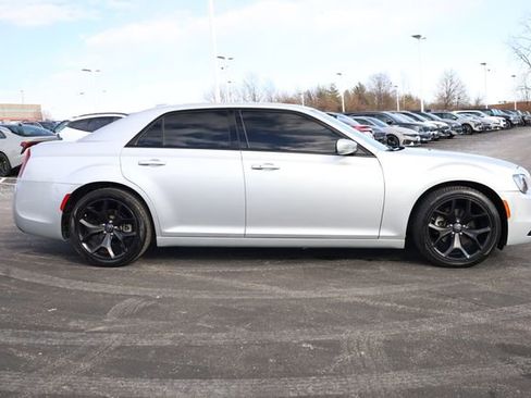Used 2022 Chrysler 300 S image 3