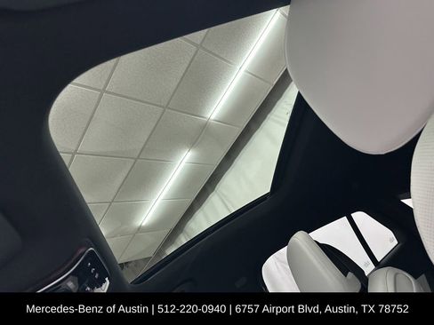 Certified 2025 Mercedes-Benz GLC 300 4MATIC image 18