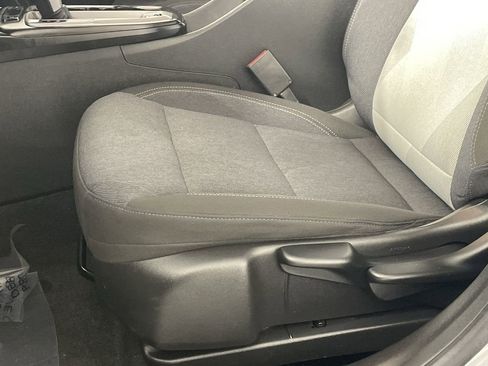 Used 2024 Chevrolet Trax LS w/ LS Convenience Package image 19