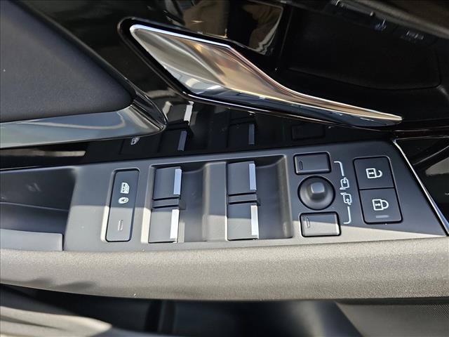 Used 2026 Land Rover Range Rover Evoque S AWD/4WD image 26