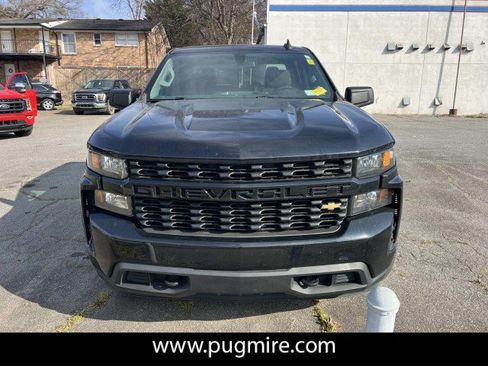 Used 2020 Chevrolet Silverado 1500 Custom w/ Custom Convenience Package image 2