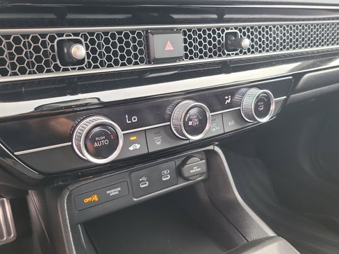 Used 2025 Honda Civic Sport image 22