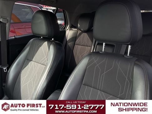 Used 2018 Chevrolet Trax LT w/ LT Convenience Package AWD/4WD image 8
