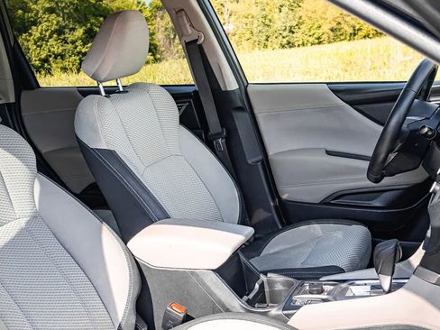 Used 2023 Subaru Forester Premium image 22