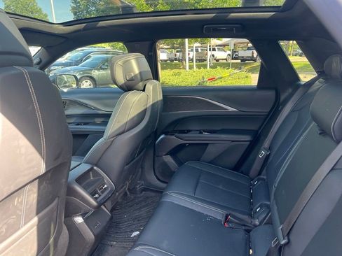Certified 2024 Cadillac Lyriq Luxury AWD/4WD image 16