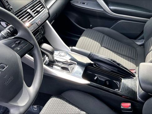 Used 2025 Mitsubishi Eclipse Cross ES AWD/4WD image 17