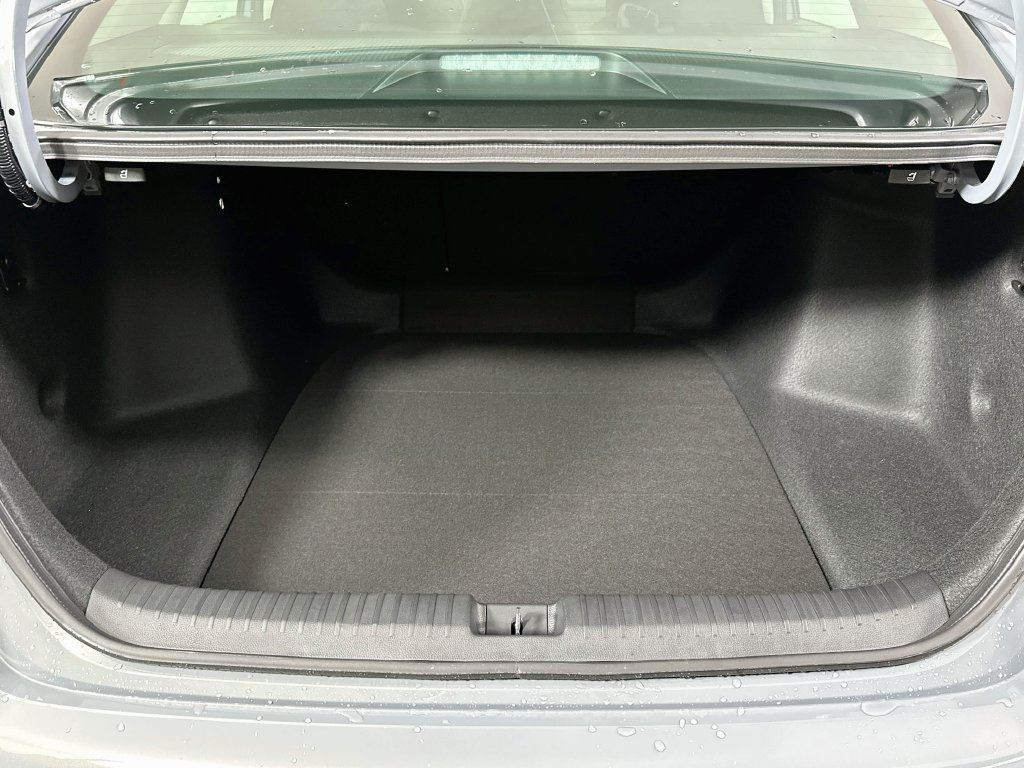 Used 2026 Honda Accord SE image 16