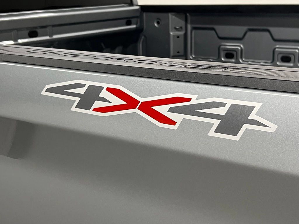 New 2026 Chevrolet Silverado 1500 RST AWD/4WD image 7